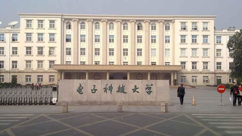 PCB打板价格构成解析：揭秘成本背后的秘密