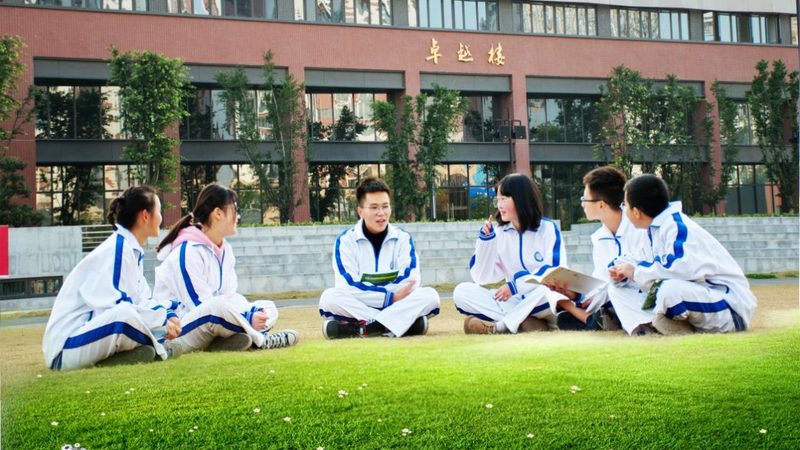 揭秘深圳电子配件批发市场：厂家名录背后的行业秘密
