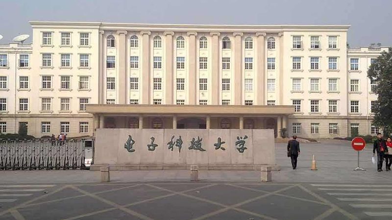 线路板与电路板：揭秘二者间的微妙差异